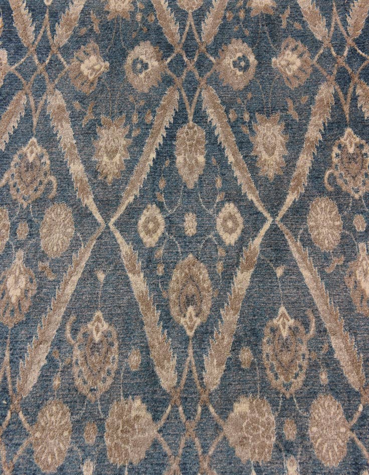 Detail image of 8' x 11' 2 Vienna Rug