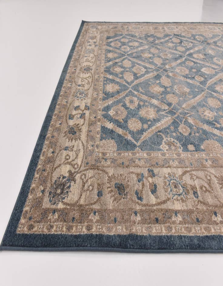 Detail image of 8' x 11' 2 Vienna Rug