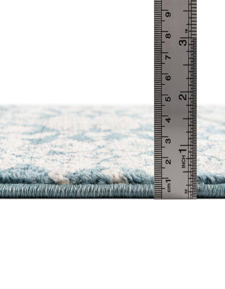 Detail image of 2' x 3' Vienna Rug