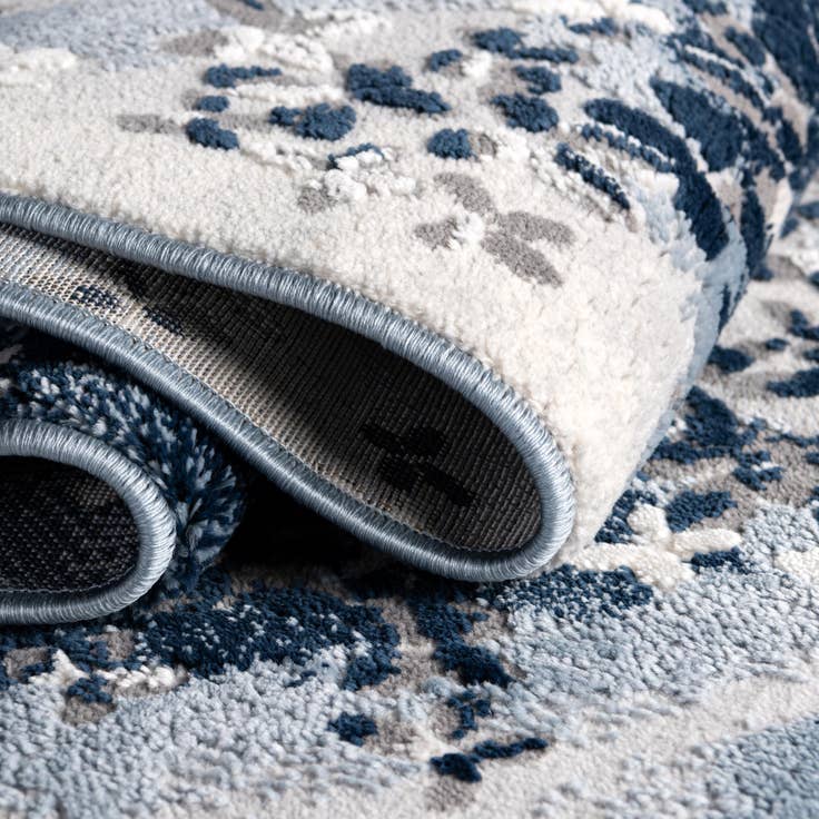 Detail image of 7' 10 x 10' Vince Camuto Rug