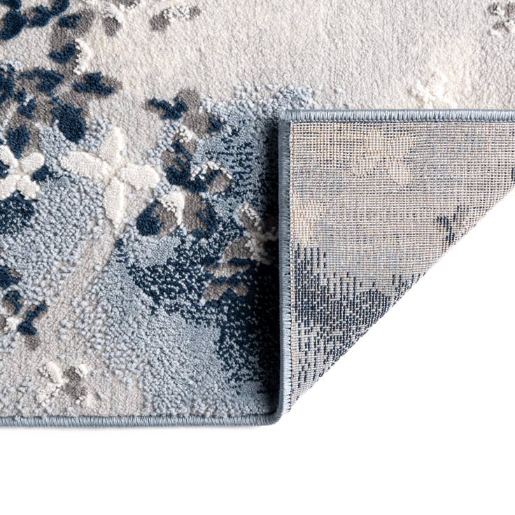 Detail image of 7' 10 x 10' Vince Camuto Rug