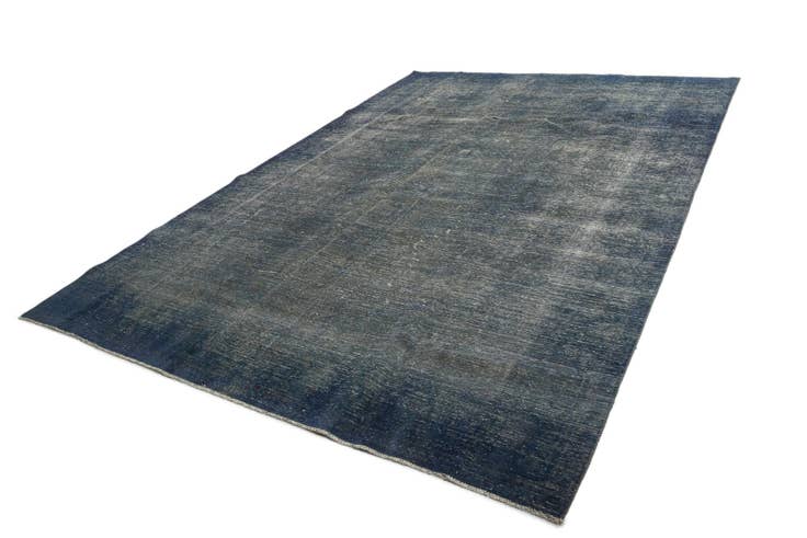 Detail image of 9' 5 x 13' 6 Vintage Royal Rug