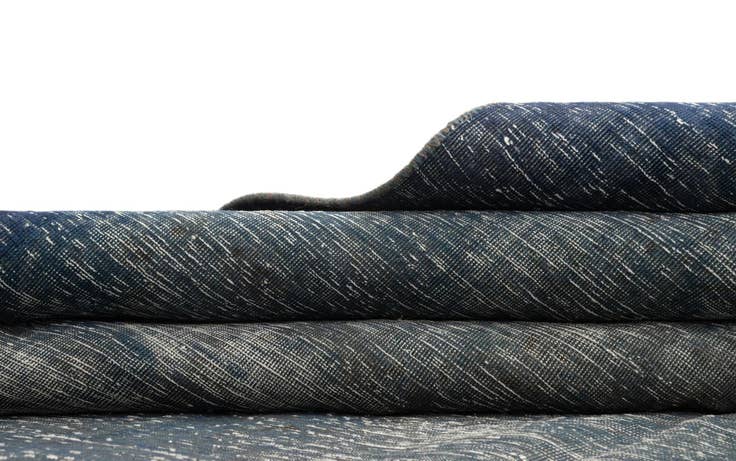 Detail image of 9' 5 x 13' 6 Vintage Royal Rug