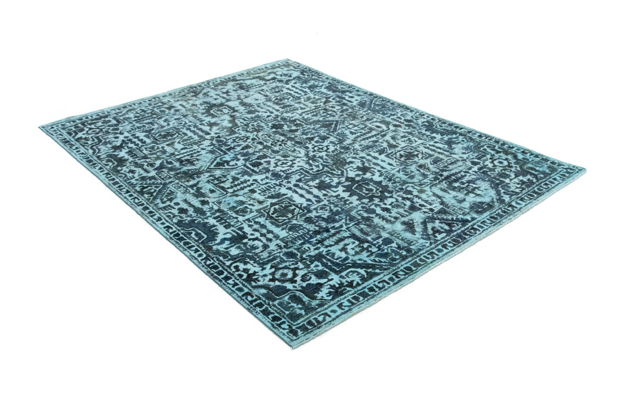7' 9 x 10' 1 Vintage Royal Wool Rug
