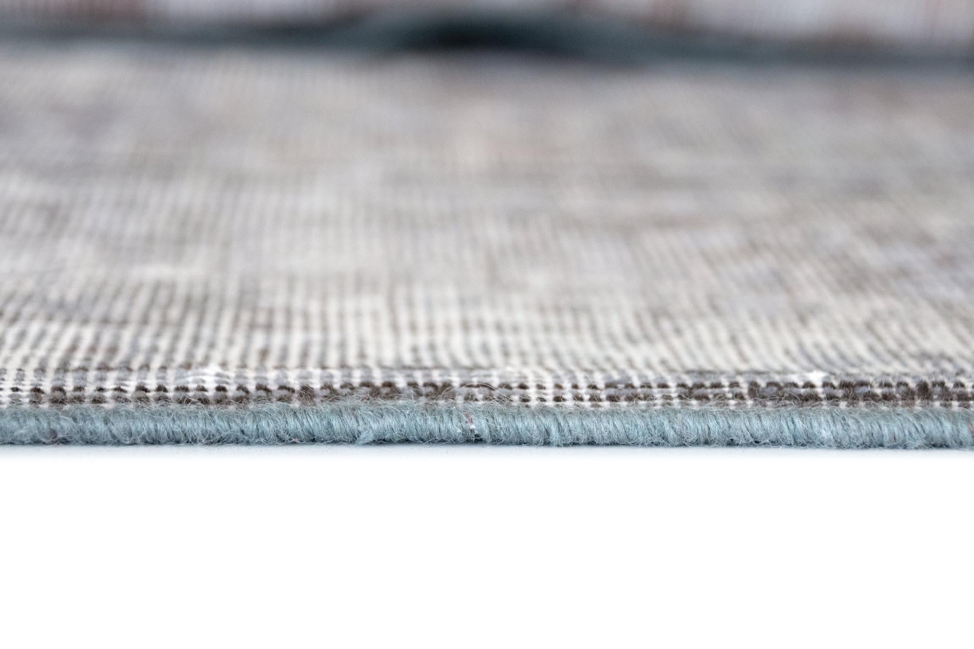 4' 11 x 7' 5 Vintage Royal Wool Rug