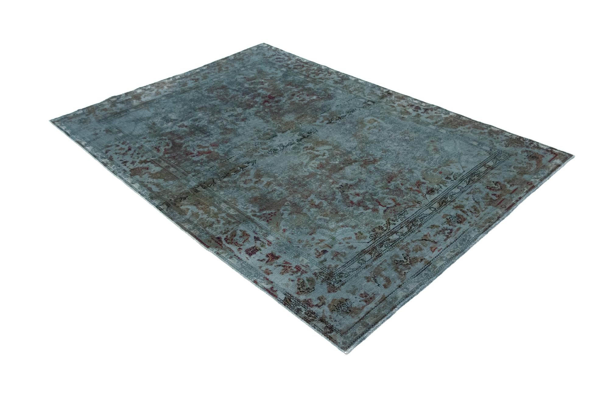 6' 11 x 9' 11 Vintage Royal Wool Rug