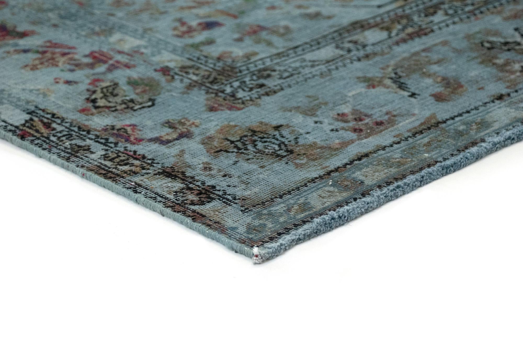 6' 11 x 9' 11 Vintage Royal Wool Rug