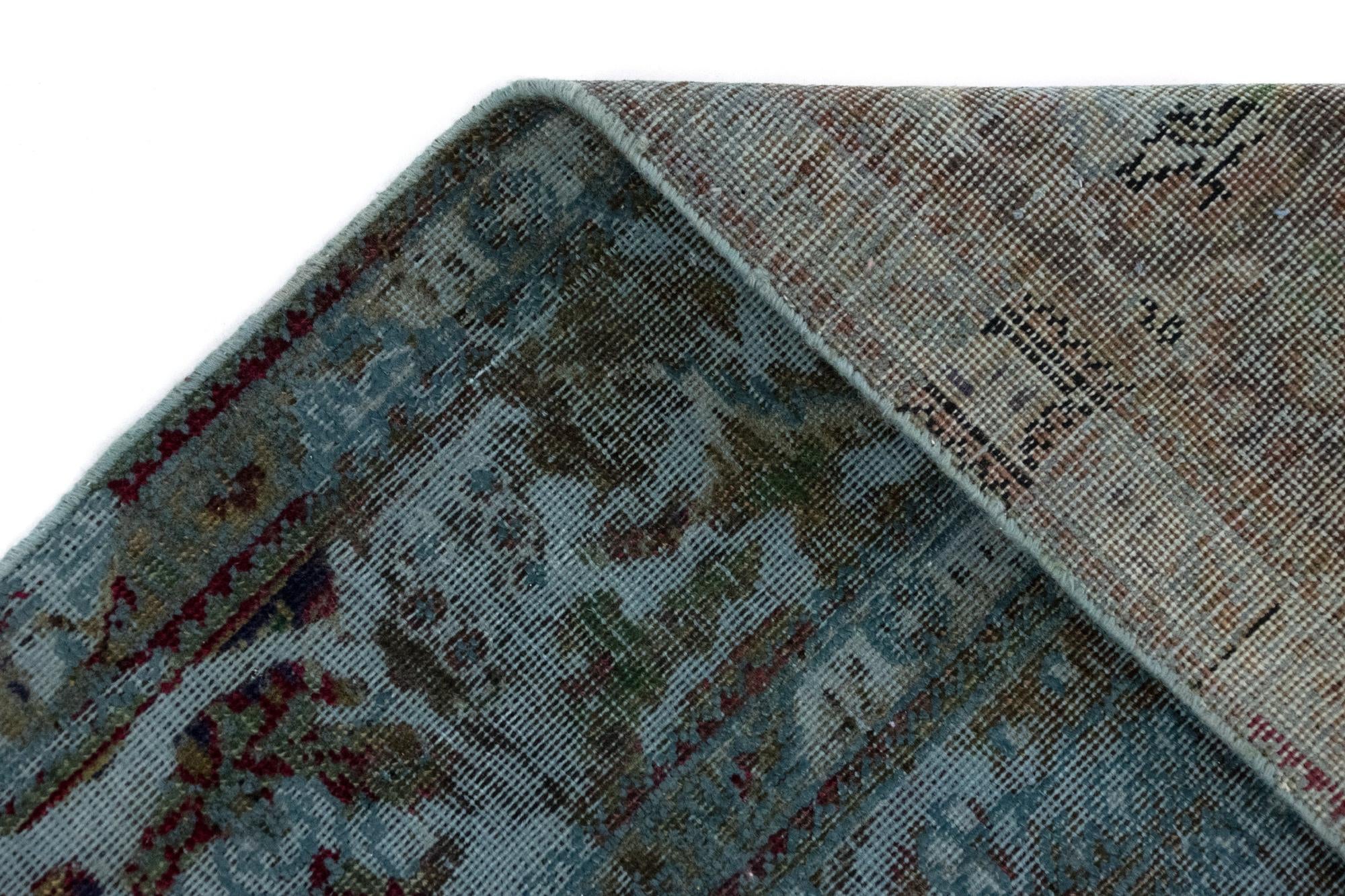 6' 11 x 9' 11 Vintage Royal Wool Rug