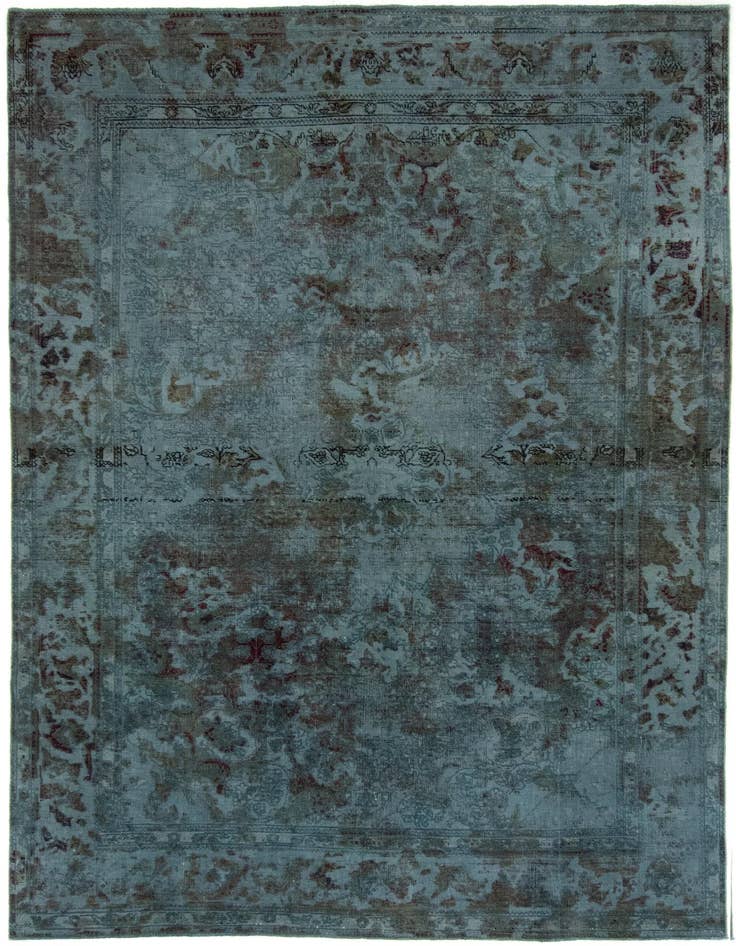 Detail image of 6' 11 x 9' 11 Vintage Royal Wool Rug