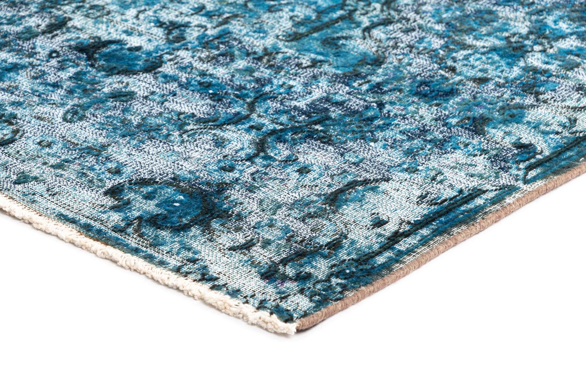 6' 11 x 9' 11 Vintage Royal Wool Rug