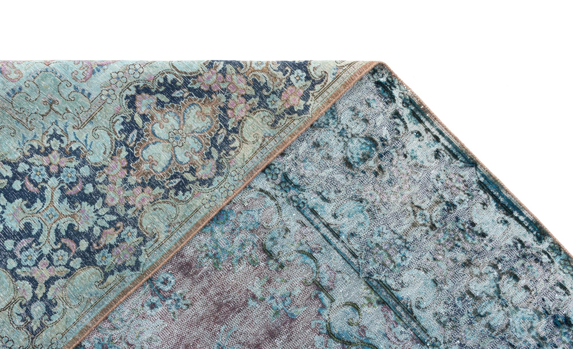 6' 11 x 9' 11 Vintage Royal Wool Rug