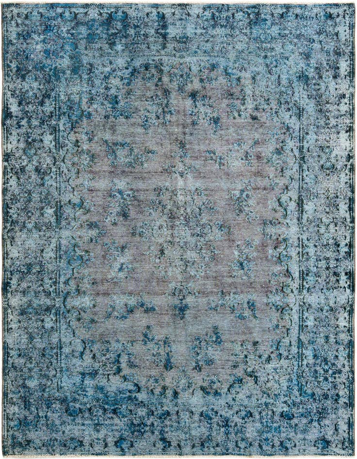 Detail image of 6' 11 x 9' 11 Vintage Royal Wool Rug