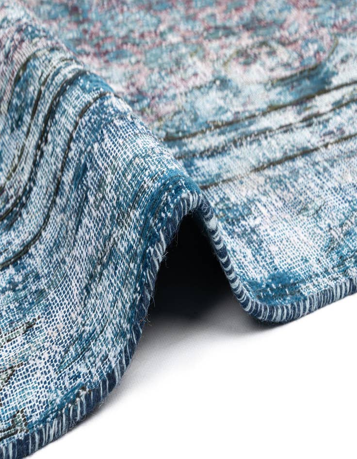 Detail image of 7' 9 x 11' 8 Vintage Royal Wool Rug