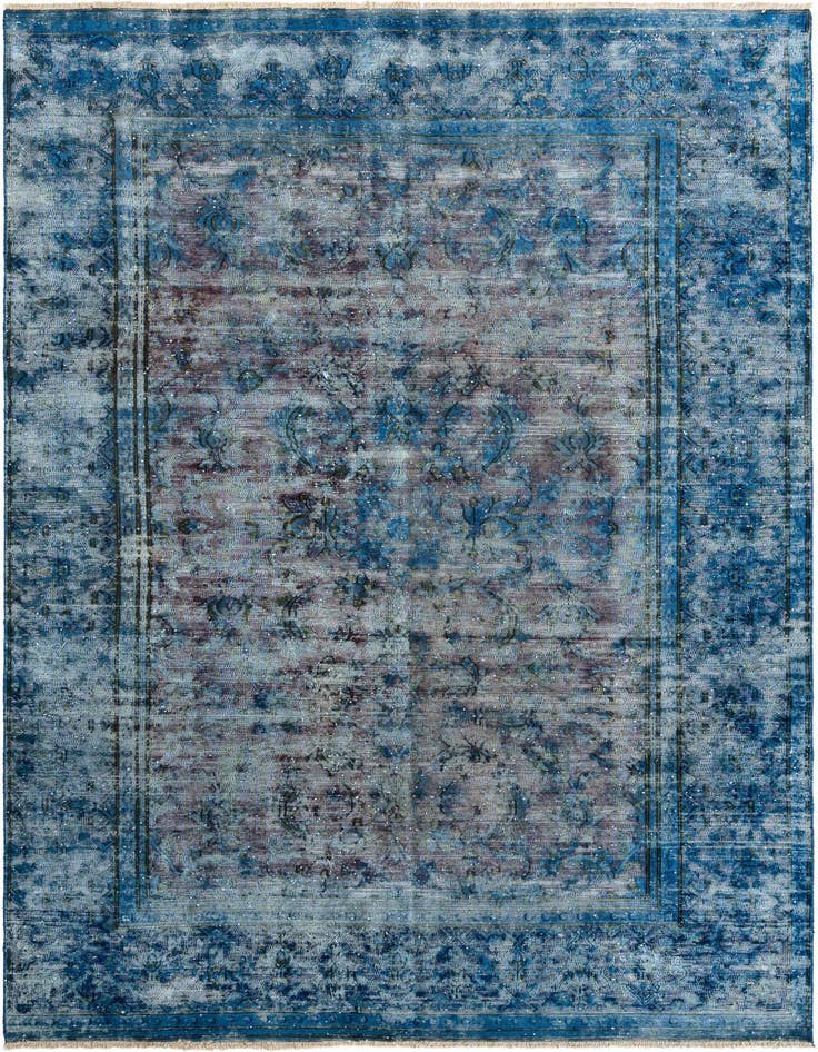 Detail image of 6' 9 x 10' 2 Vintage Royal Wool Rug