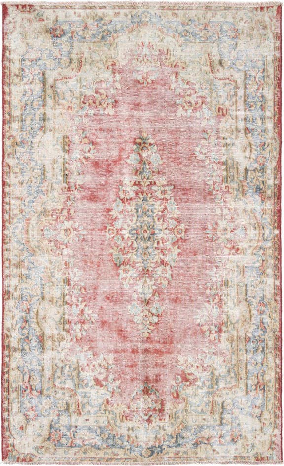 Detail image of 4' x 6' 6 Vintage Royal Wool Rug