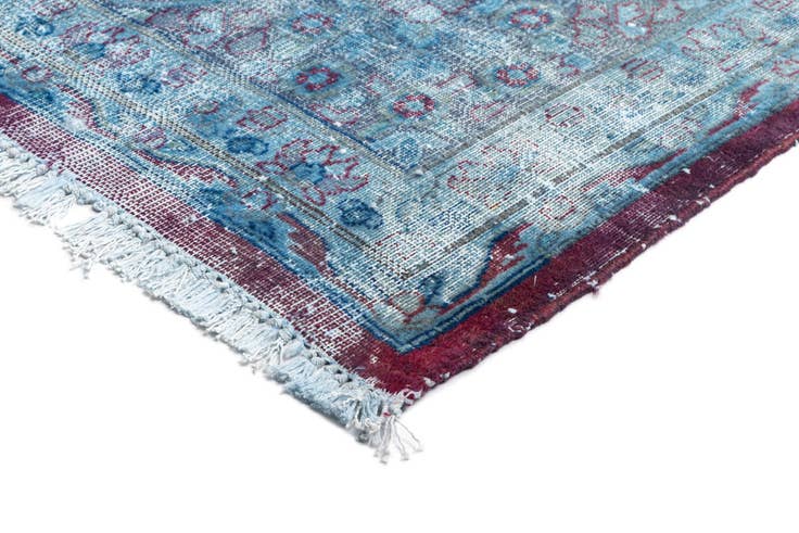 Detail image of 9' 9 x 13' Vintage Royal Wool Rug