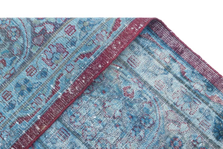Detail image of 9' 9 x 13' Vintage Royal Wool Rug