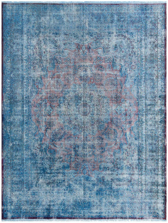 Detail image of 9' 9 x 13' Vintage Royal Wool Rug