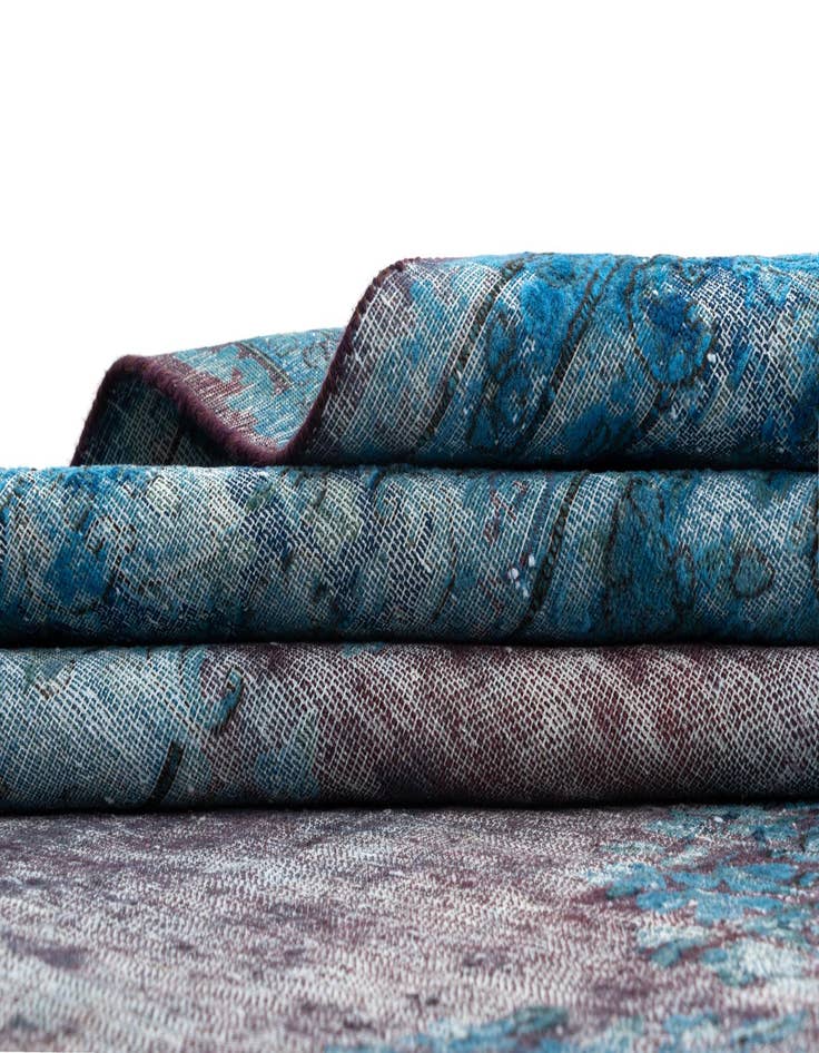 Detail image of 9' 9 x 13' Vintage Royal Wool Rug