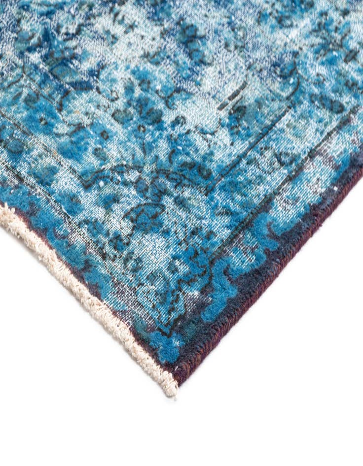 Detail image of 9' 9 x 13' Vintage Royal Wool Rug