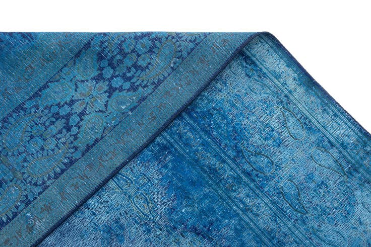 Detail image of 9' 6 x 12' 10 Vintage Royal Wool Rug