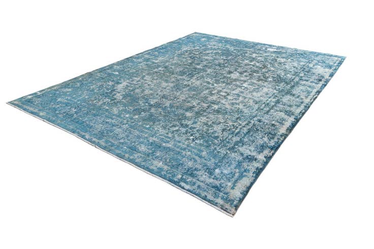 Detail image of 9' 9 x 12' 11 Vintage Royal Wool Rug