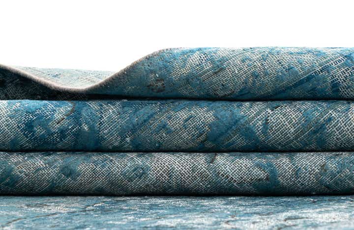 9' 9 x 12' 11 Vintage Royal Wool Rug