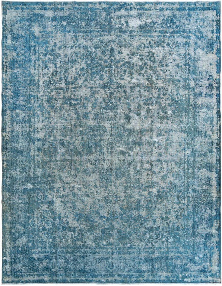 Detail image of 9' 9 x 12' 11 Vintage Royal Wool Rug