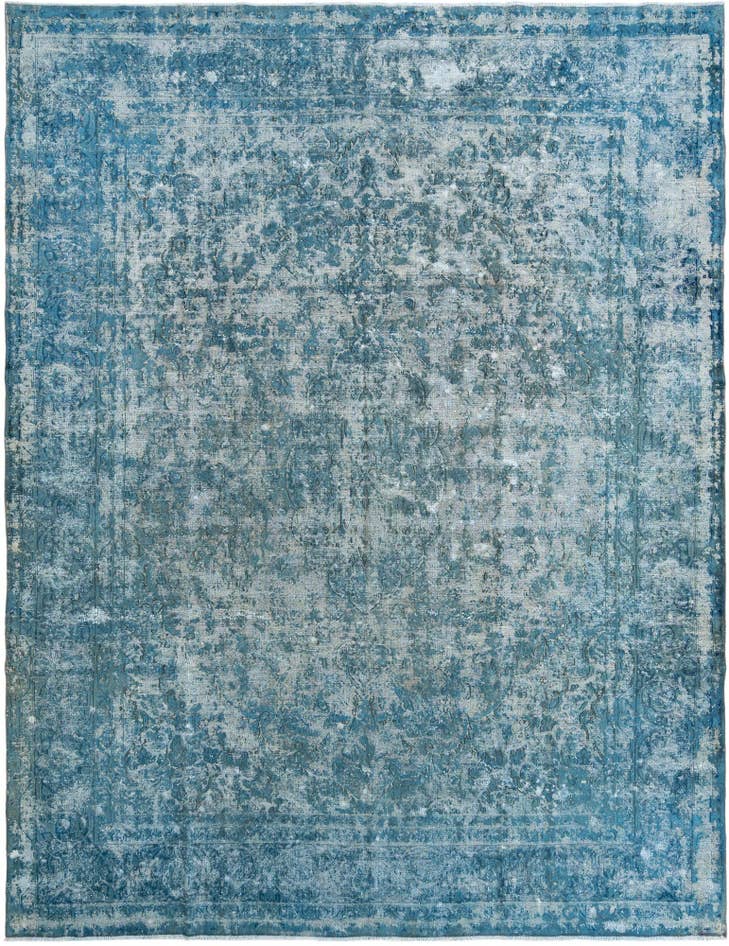 Detail image of 9' 9 x 12' 11 Vintage Royal Wool Rug