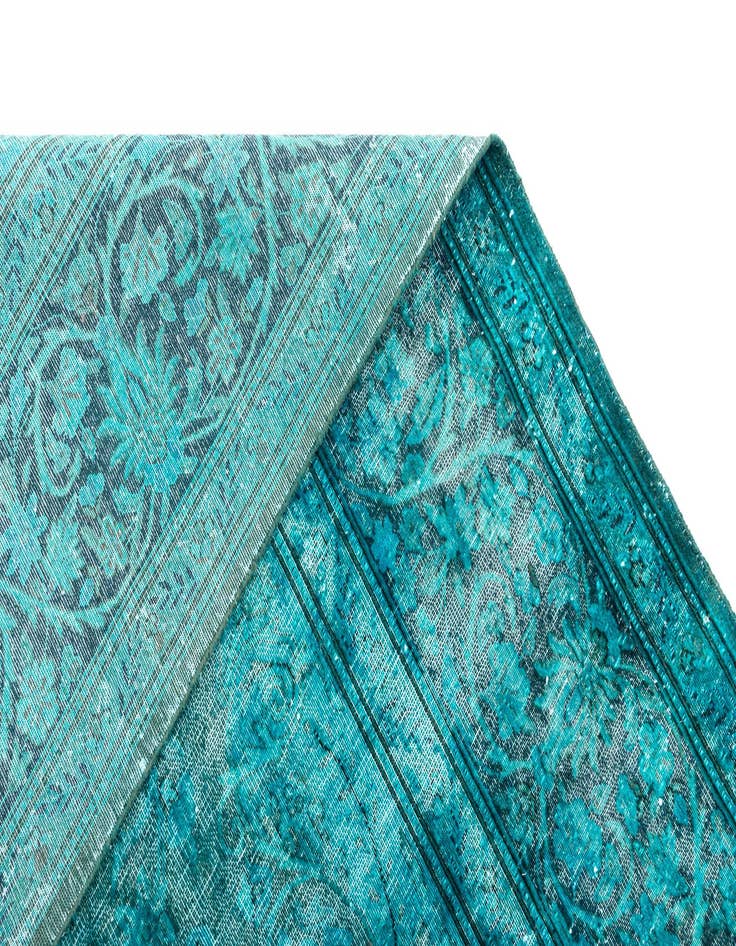 Detail image of 9' 9 x 13' Vintage Royal Wool Rug