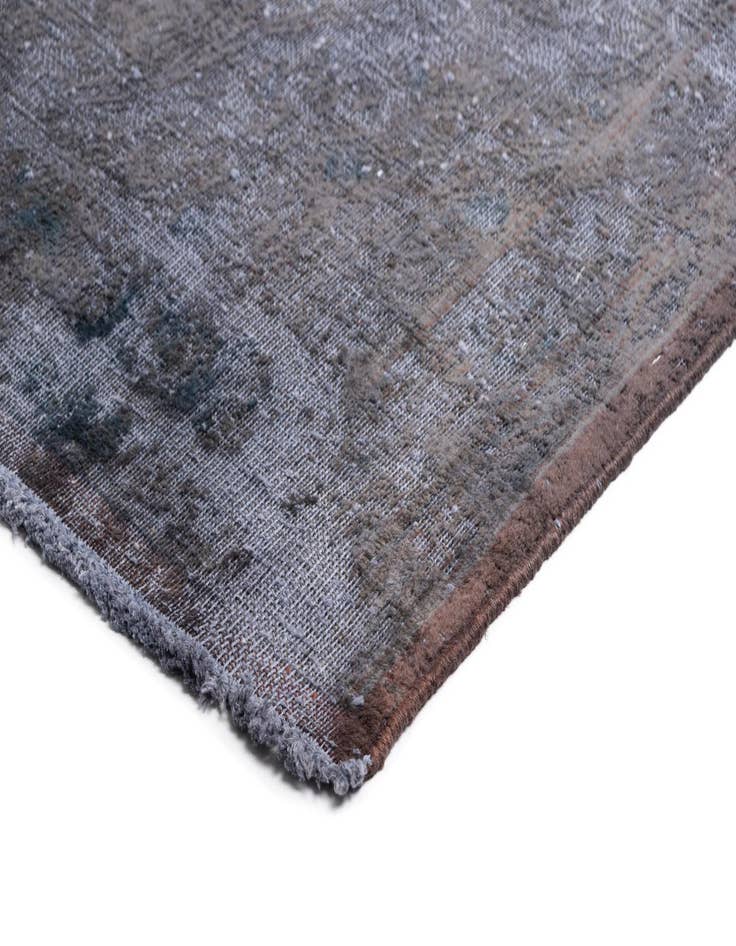 Detail image of 9' 10 x 12' 11 Vintage Royal Wool Rug