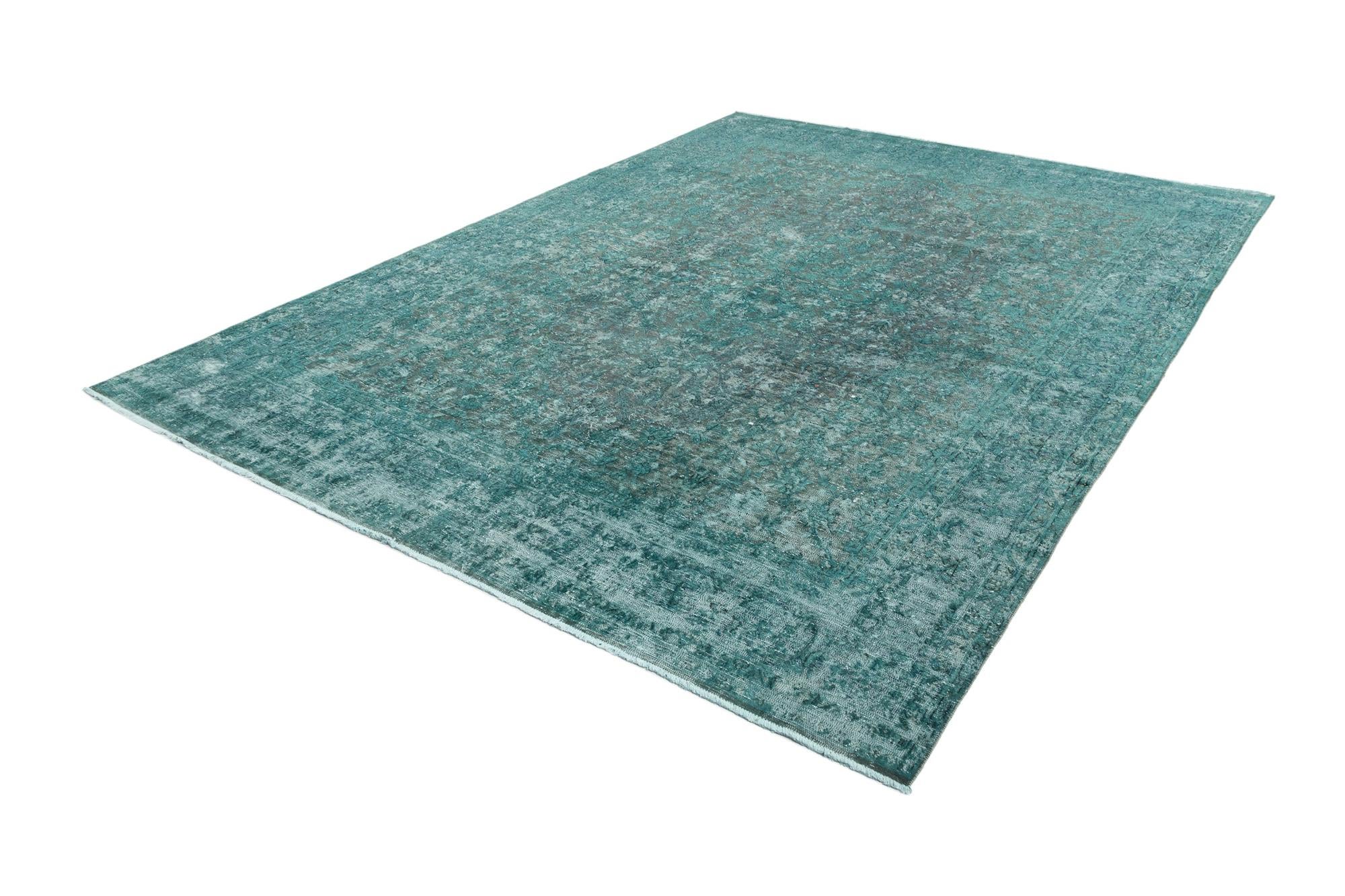 9' 9 x 13' 2 Vintage Royal Wool Rug