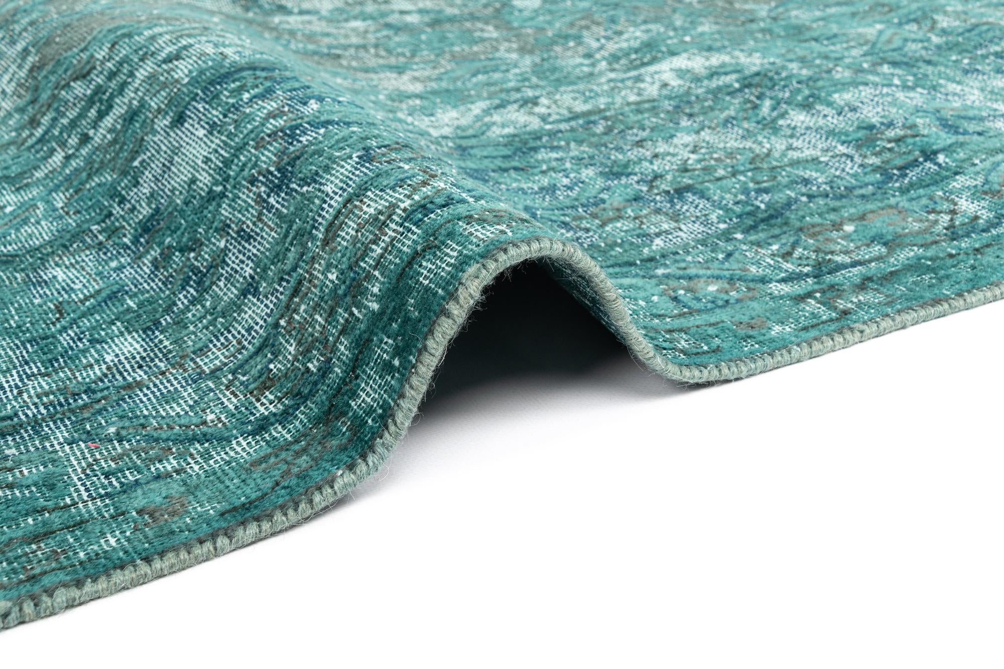 9' 9 x 13' 2 Vintage Royal Wool Rug