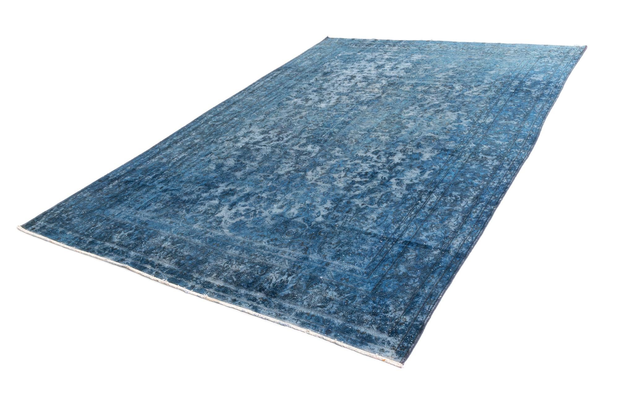 8' 4 x 12' 2 Vintage Royal Wool Rug