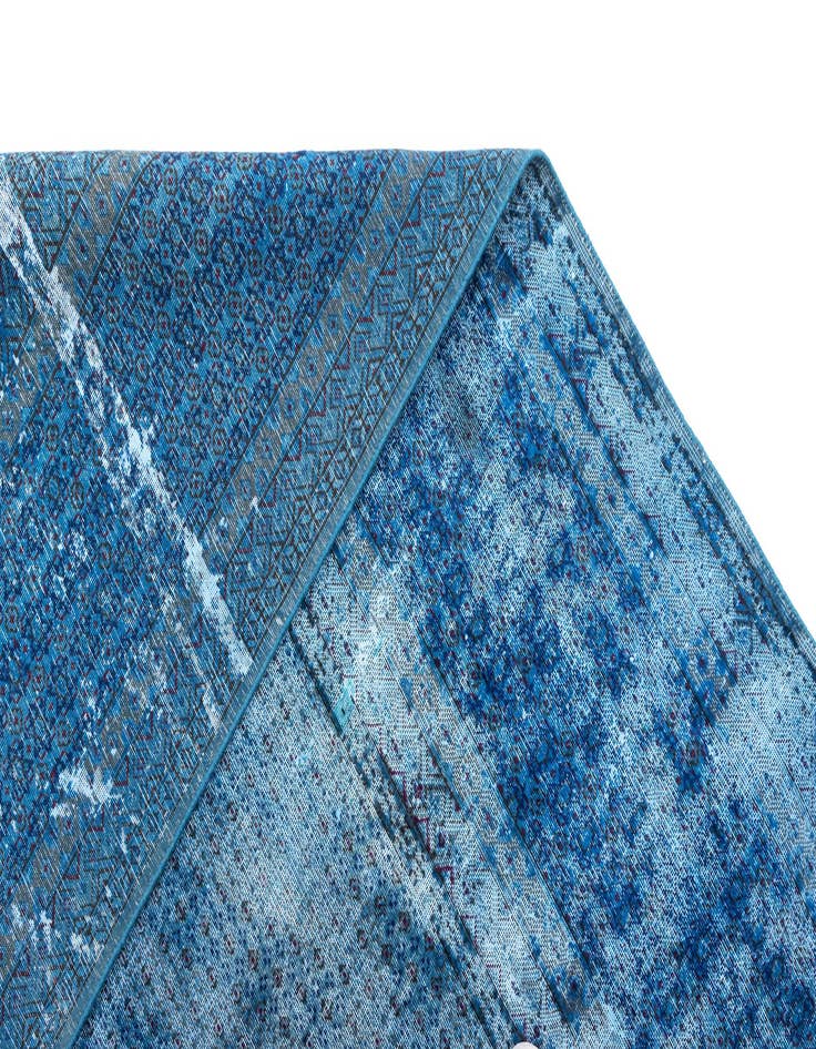 Detail image of 8' 10 x 11' 9 Vintage Royal Wool Rug