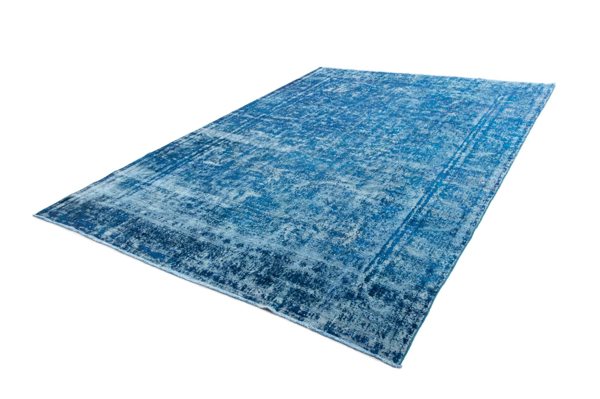 9' 2 x 13' 3 Vintage Royal Wool Rug