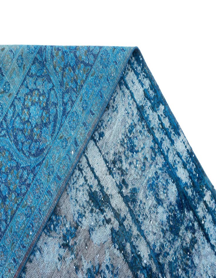 Detail image of 9' 11 x 13' 5 Vintage Royal Wool Rug