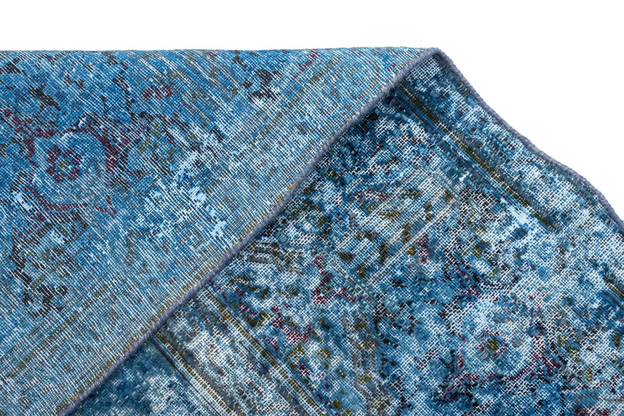 9' 10 x 13' 5 Vintage Royal Wool Rug