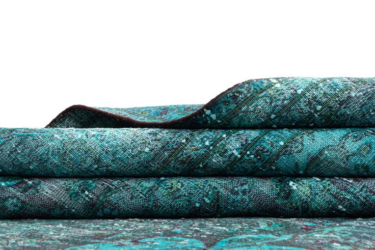 Detail image of 9' 9 x 16' 2 Vintage Royal Wool Rug