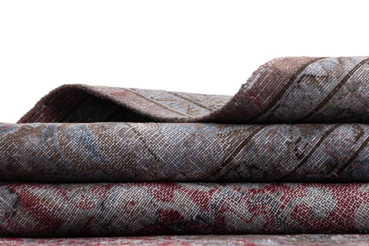 Detail image of 9' 7 x 12' 7 Vintage Royal Wool Rug