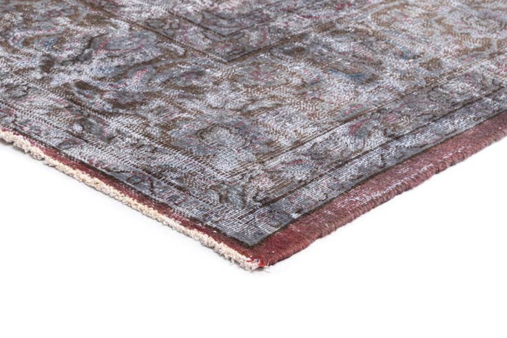 Detail image of 9' 7 x 12' 7 Vintage Royal Wool Rug