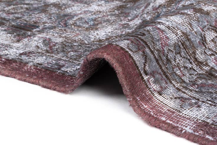 Detail image of 9' 7 x 12' 7 Vintage Royal Wool Rug