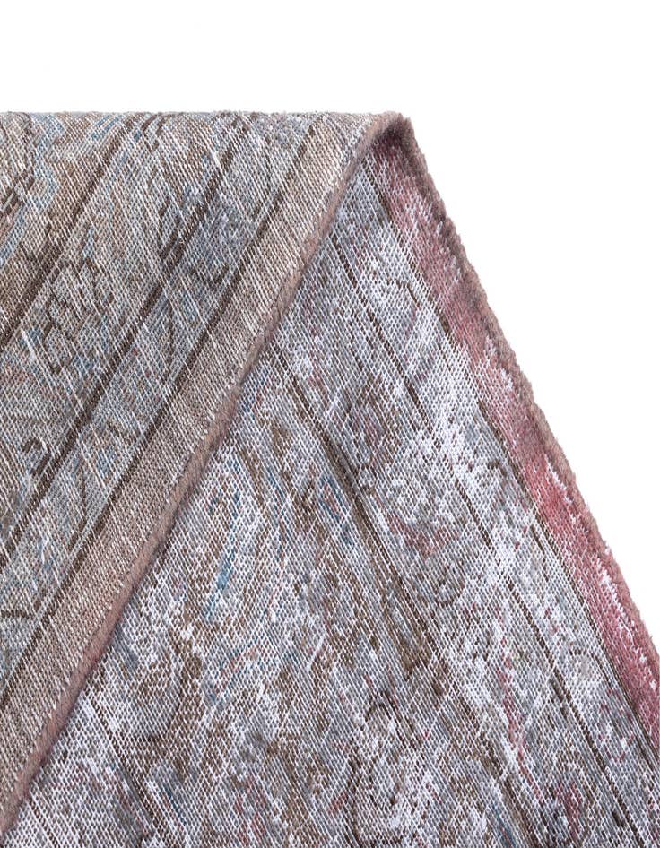 Detail image of 9' 7 x 12' 7 Vintage Royal Wool Rug