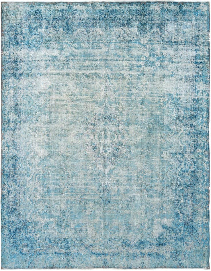 Detail image of 9' 9 x 13' 4 Vintage Royal Wool Rug