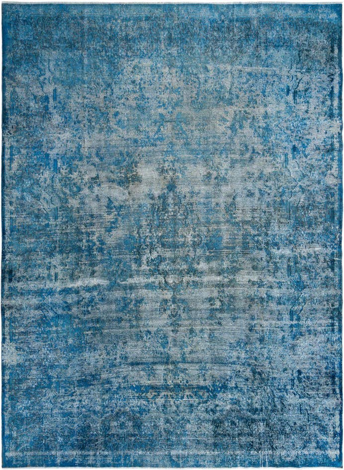 Detail image of 9' 7 x 13' 5 Vintage Royal Wool Rug