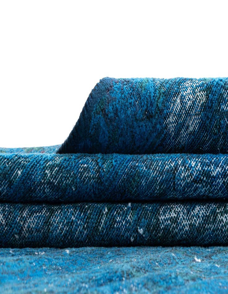 Detail image of 9' 4 x 12' 10 Vintage Royal Wool Rug