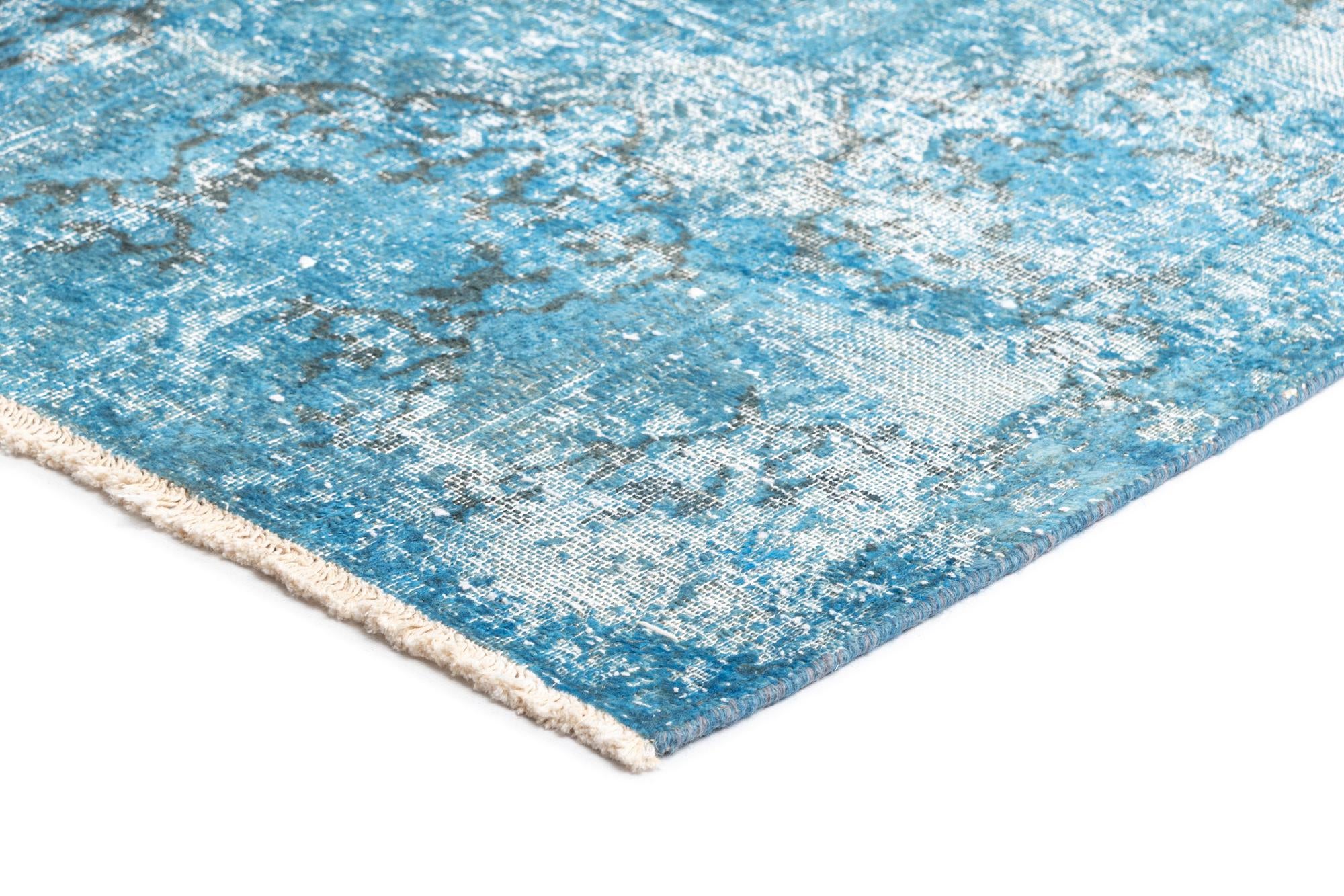 9' 1 x 13' Vintage Royal Wool Rug