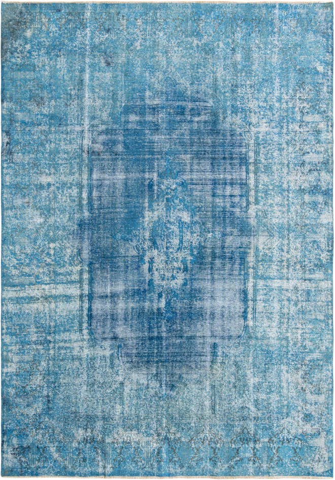 Detail image of 9' 1 x 13' Vintage Royal Wool Rug