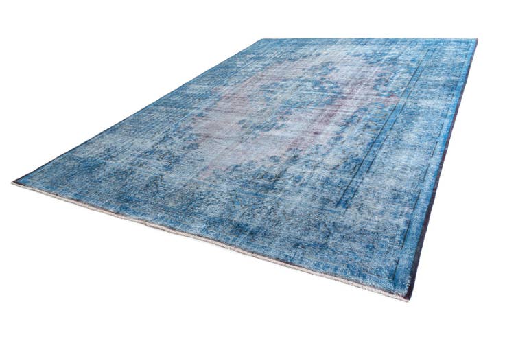 Detail image of 9' 8 x 13' 9 Vintage Royal Wool Rug