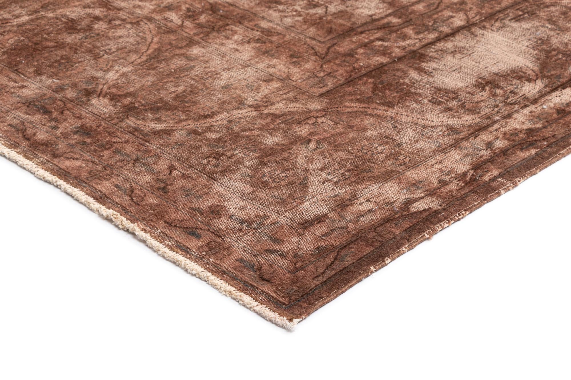 9' 10 x 12' 10 Vintage Royal Wool Rug
